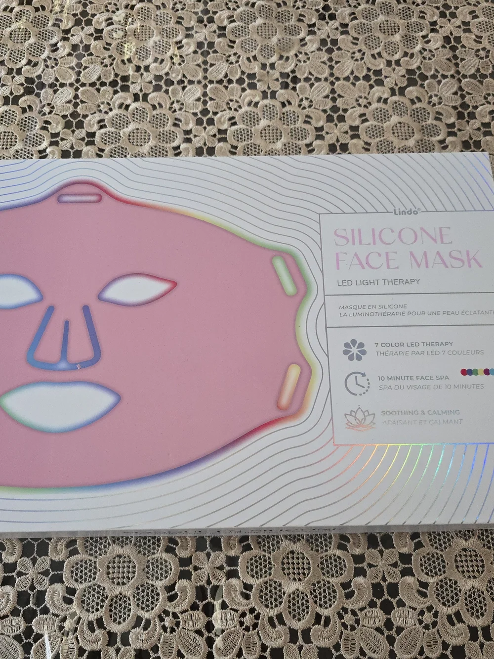 Lindo Silicone Face Mask - Pink LED Light Therapy